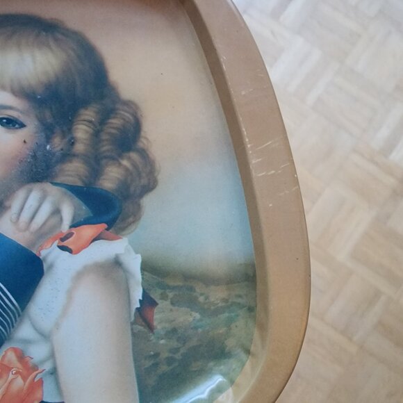 Sweet Vintage Kissing Sweethearts Tin Tray - Picture 4 of 5